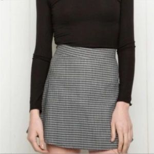 *SOLD* brandy melville Black and White A-line Emilia Mini Skirt